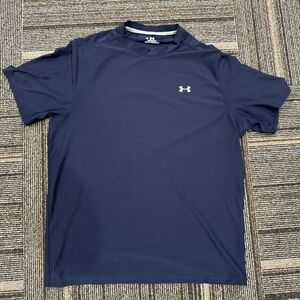 Navy Under Armour Dri-Fit short sleeve shirt.